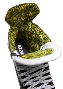 Bauer Vapor X3.5 Intermediate Roller Skates 9 Bauer Vapor X3.5 Intermediate Roller Skates -Hockey Sports Store 1060231 RH Vapor X3.5 Skate 0525 clipped