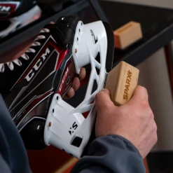 Sparx Hockey Deburring Block Set -Hockey Sports Store InUse 1 1024x1024 2x be62eaf6 eead 45bf ab19 fa3e0e3f982f